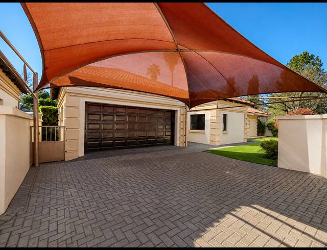 3 BEDROOM TOWNHOUSE FOR SALE IN ARCON PARK